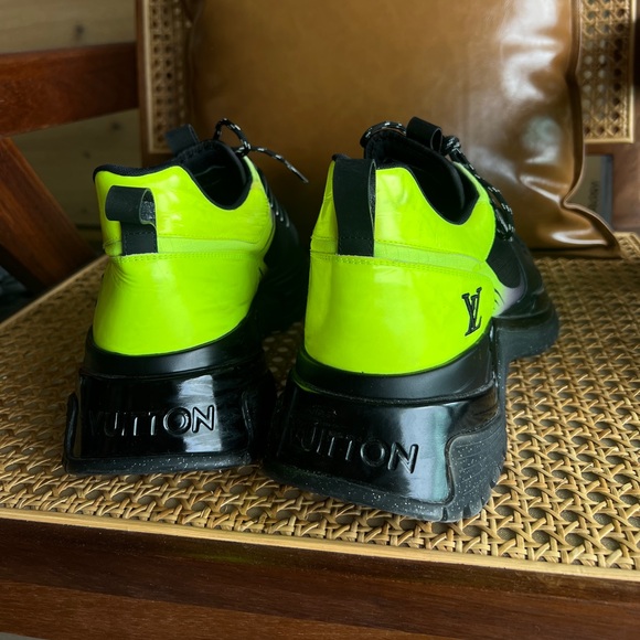 LOUIS VUITTON - Run Away Pulse Sneaker - Picture 7 of 7